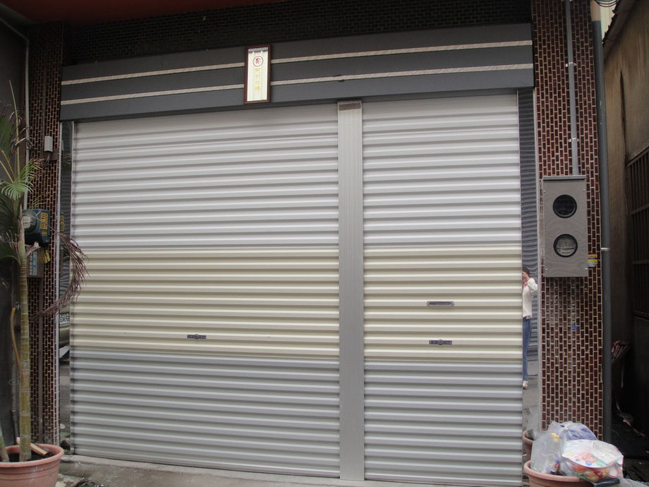 伸縮鐵門施工維修